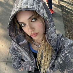 ‌ ‌ ‌ ‌ ‌ ‌avanzını ’s zone avatar