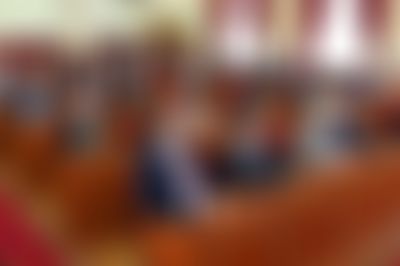 Post media background