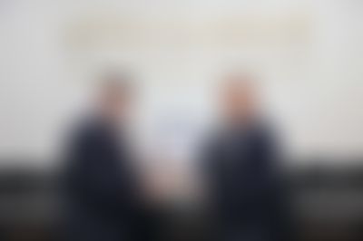 Post media background