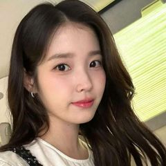  𝐒𝐭𝐚𝐫𝐥𝐨𝐠✿ avatar