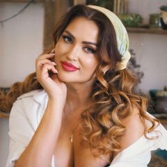 Yulisssimo Юлия Адушкина avatar