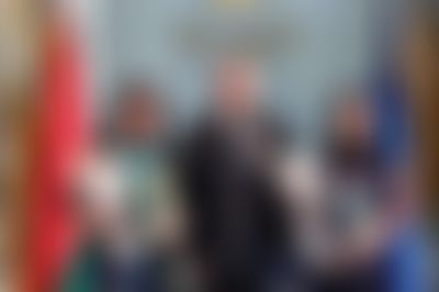 Post media background