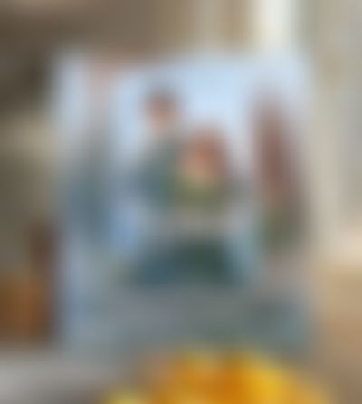 Post media background