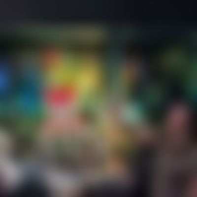 Post media background