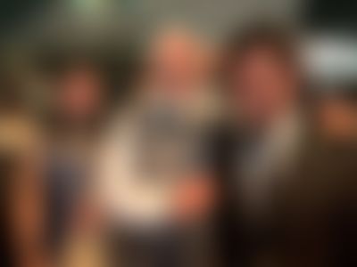 Post media background