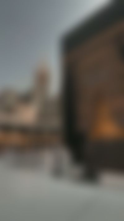 Post media background