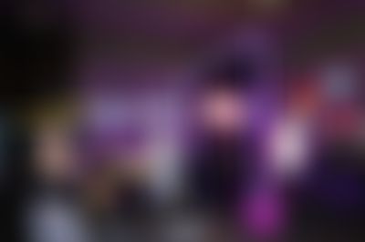 Post media background