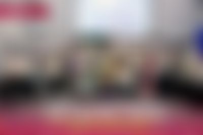 Post media background