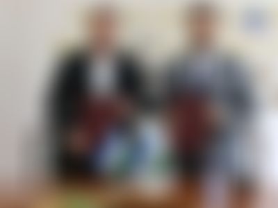 Post media background