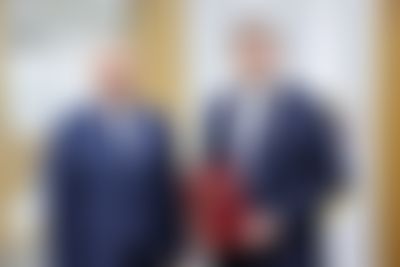 Post media background