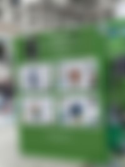 Post media background