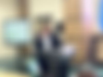 Post media background