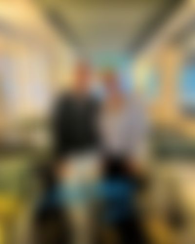 Post media background