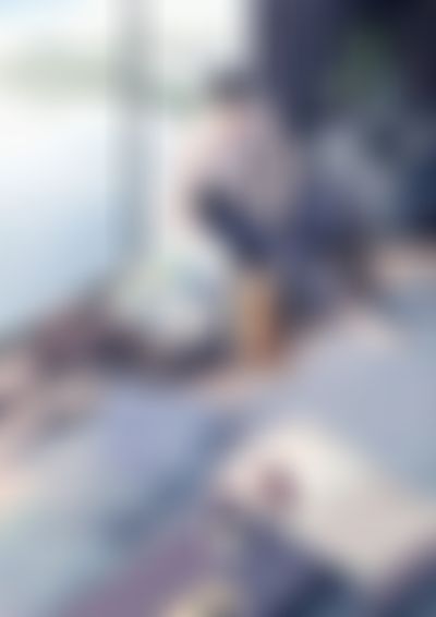 Post media background