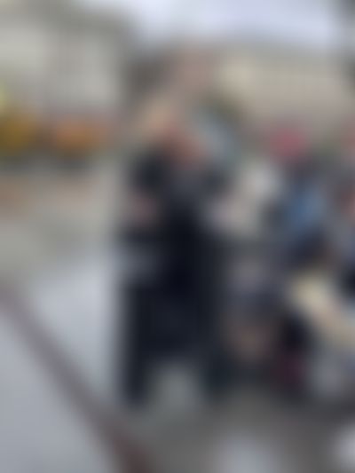 Post media background