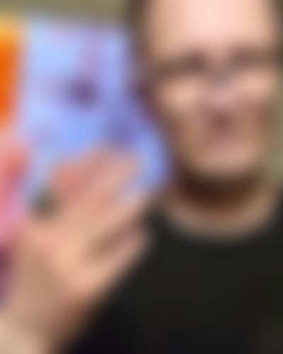 Post media background