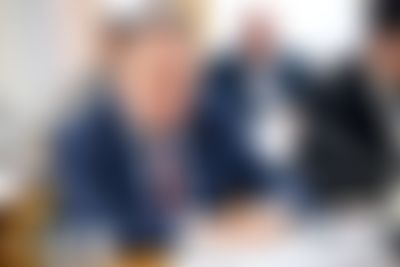 Post media background