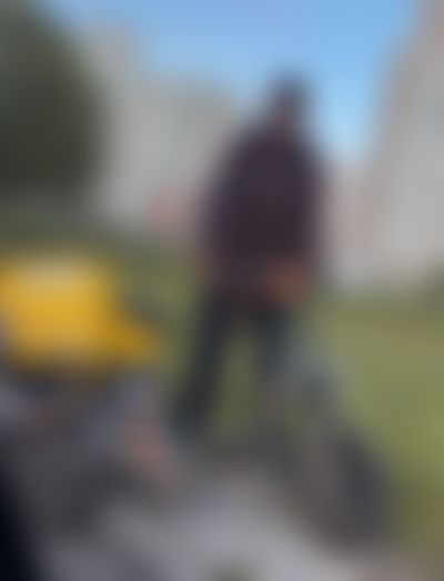 Post media background