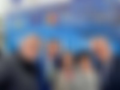Post media background