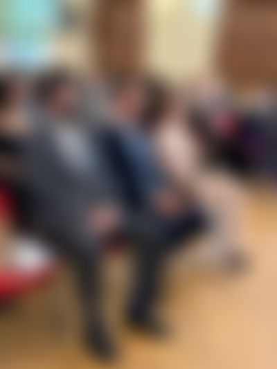Post media background
