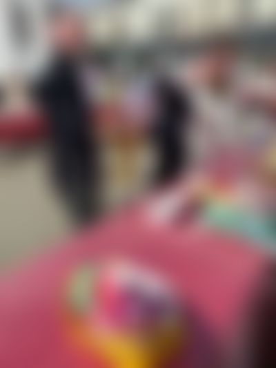 Post media background