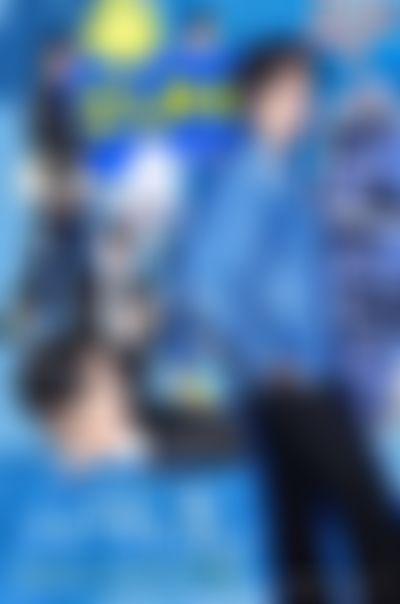 Post media background