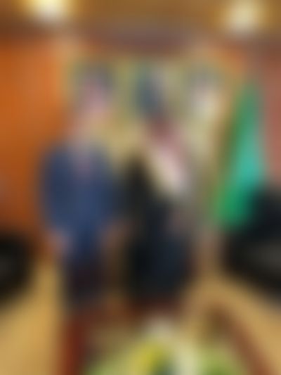 Post media background