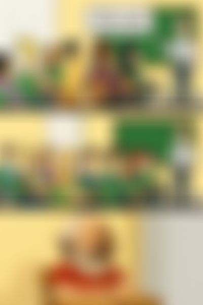 Post media background