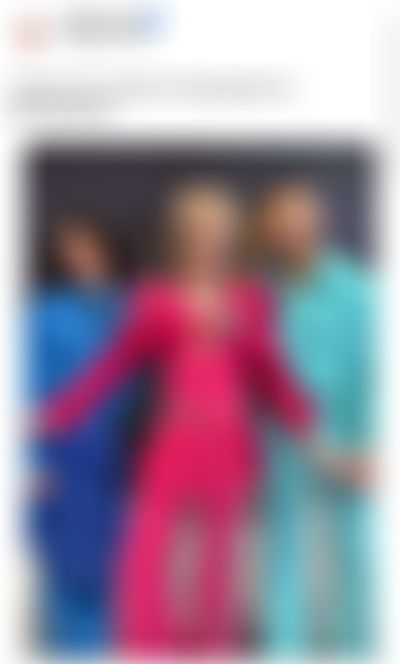 Post media background