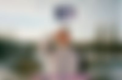 Post media background