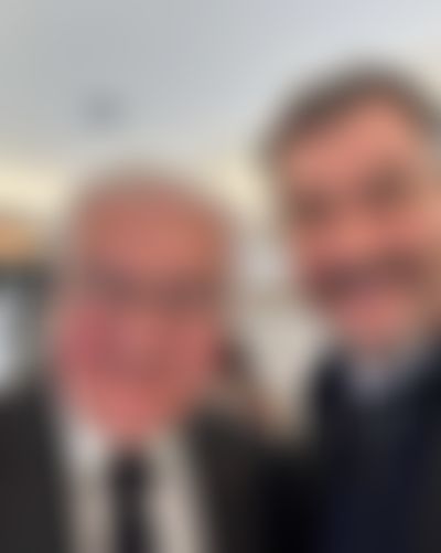 Post media background