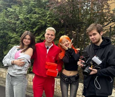Post media