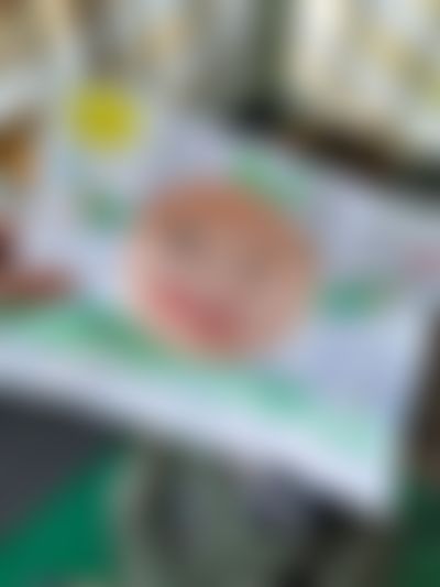 Post media background