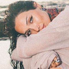 elya_dja👽 avatar