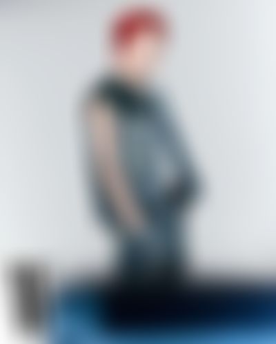 Post media background