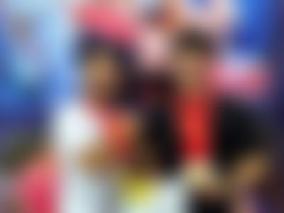 Post media background