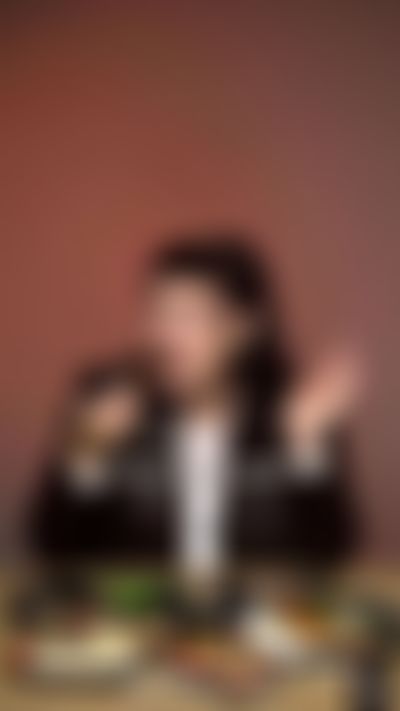 Post media background