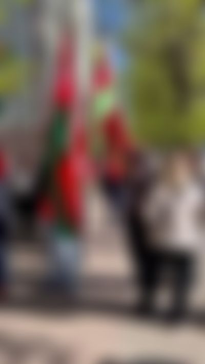 Post media background