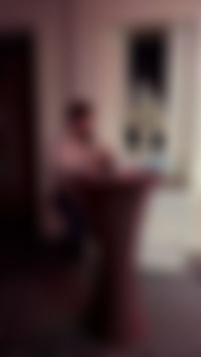 Post media background