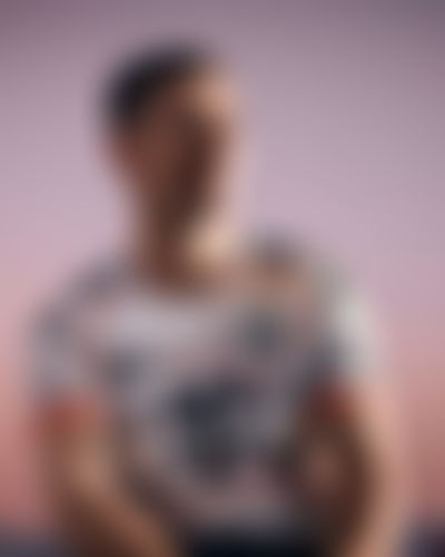 Post media background