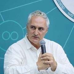 Tigran Khzmalyan (Тигран Хзмалян) 🇦🇲🇺🇸🇪🇺🇫🇷 avatar
