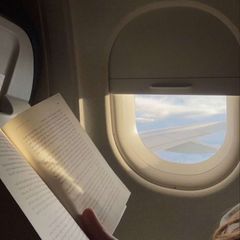 С книгой в небо✈️✨ avatar