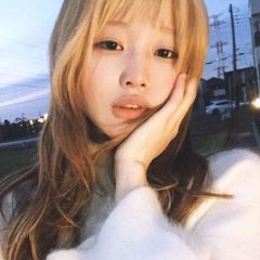 y2k girl 🪽 avatar