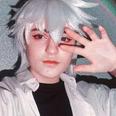 Foksi Suharik avatar
