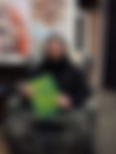 Post media background