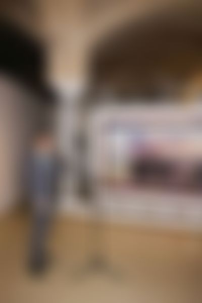 Post media background