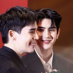 𝖺 𝖽𝗈𝖼 & 𝖺 𝖻𝖺𝖻𝖾 avatar