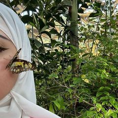مُذهَلة . avatar