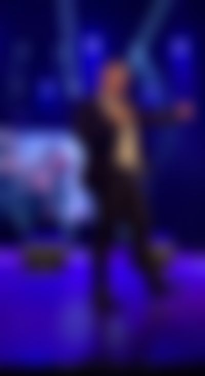 Post media background