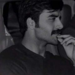 غربه ١ avatar